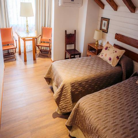 DOBLE ESTÁNDAR TWIN 